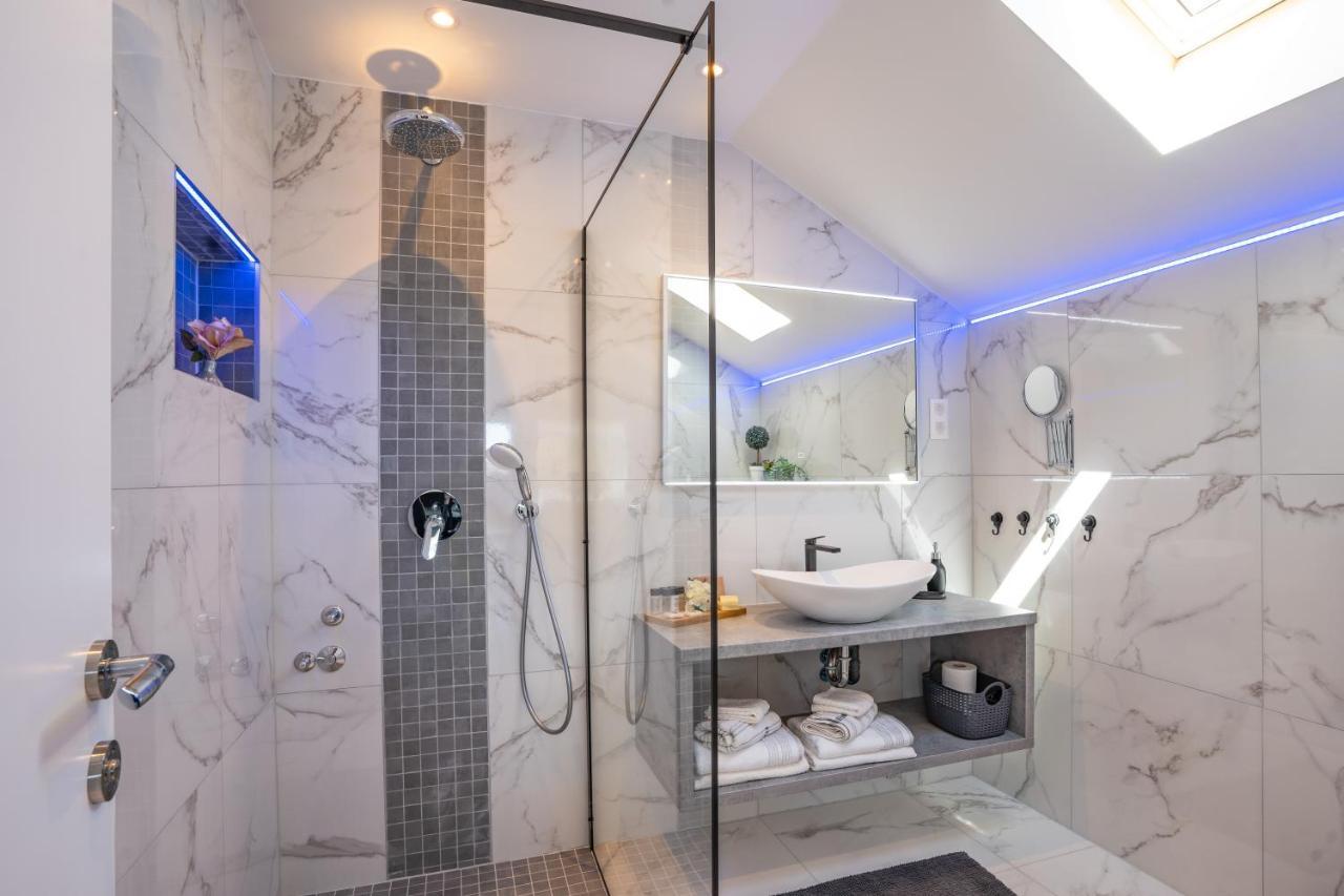 Deluxe Apartments Franjkovic Selište Drežničko Buitenkant foto