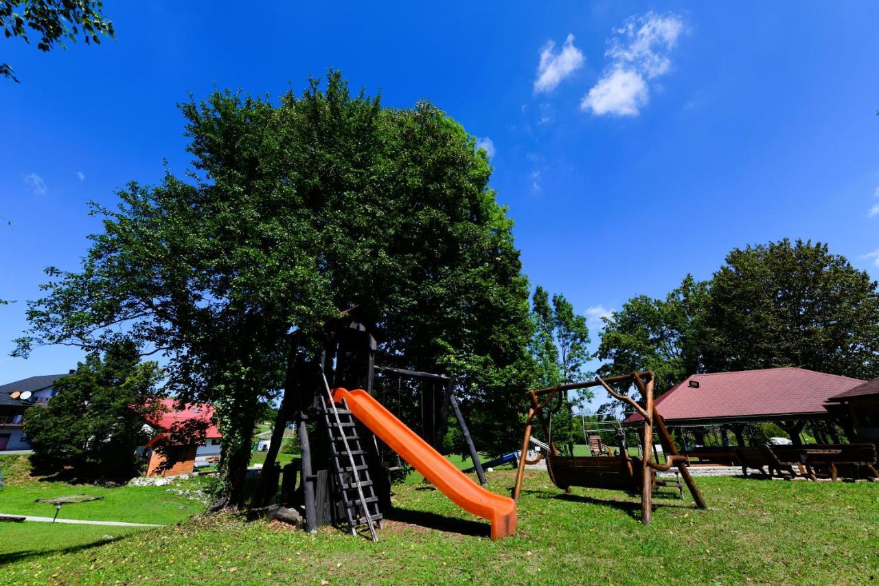 Deluxe Apartments Franjkovic Selište Drežničko Buitenkant foto