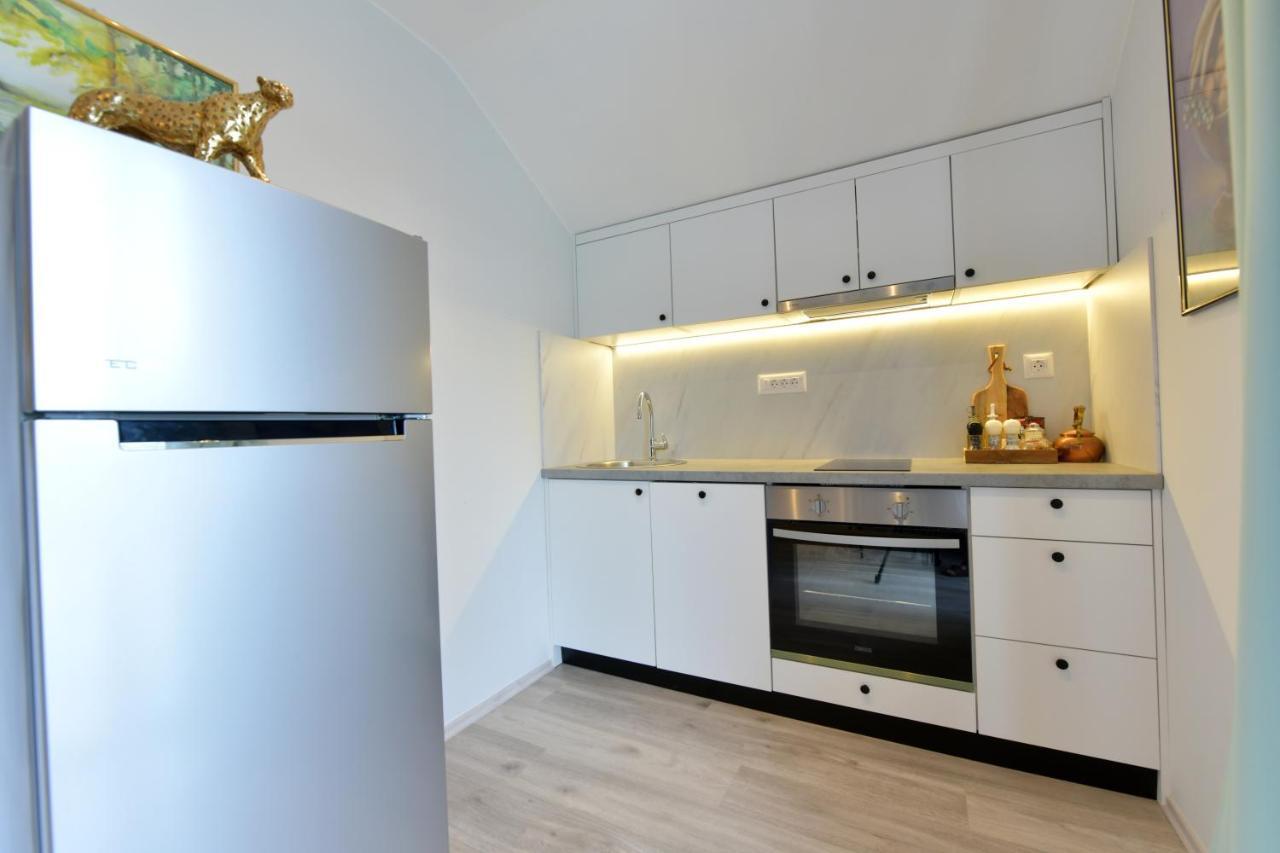Deluxe Apartments Franjkovic Selište Drežničko Buitenkant foto